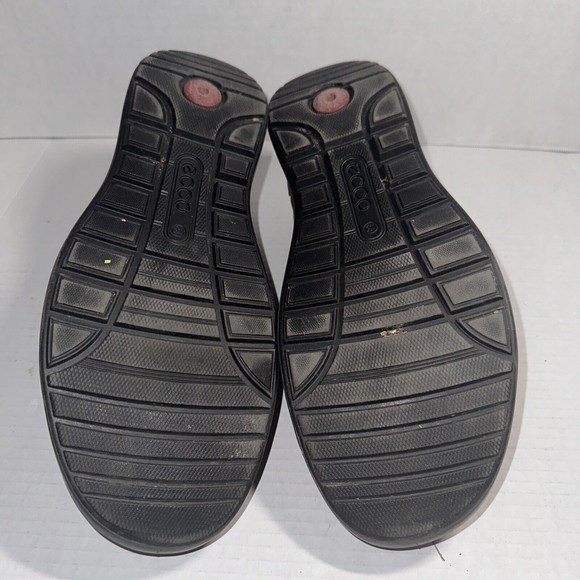 Oxfords_&_Derbys